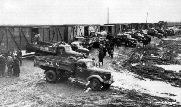 Karacsájok deportálása 1943-ban