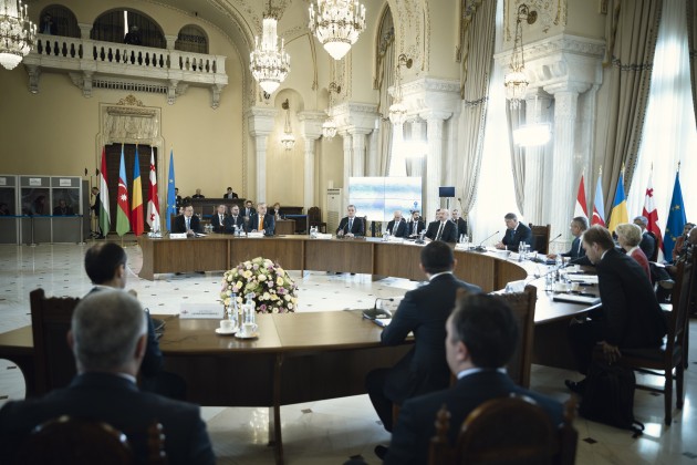 ORBÁN Balázs; VON DER LEYEN, Ursula; SZIJJÁRTÓ Péter; ALIYEV, Ilham; CIUCA, Nicolae Ionel; ORBÁN Viktor; IOHANNIS, Klaus